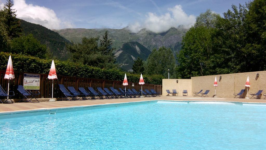 Camping La Cascade Villa Le Bourg-dʼOisans Kültér fotó