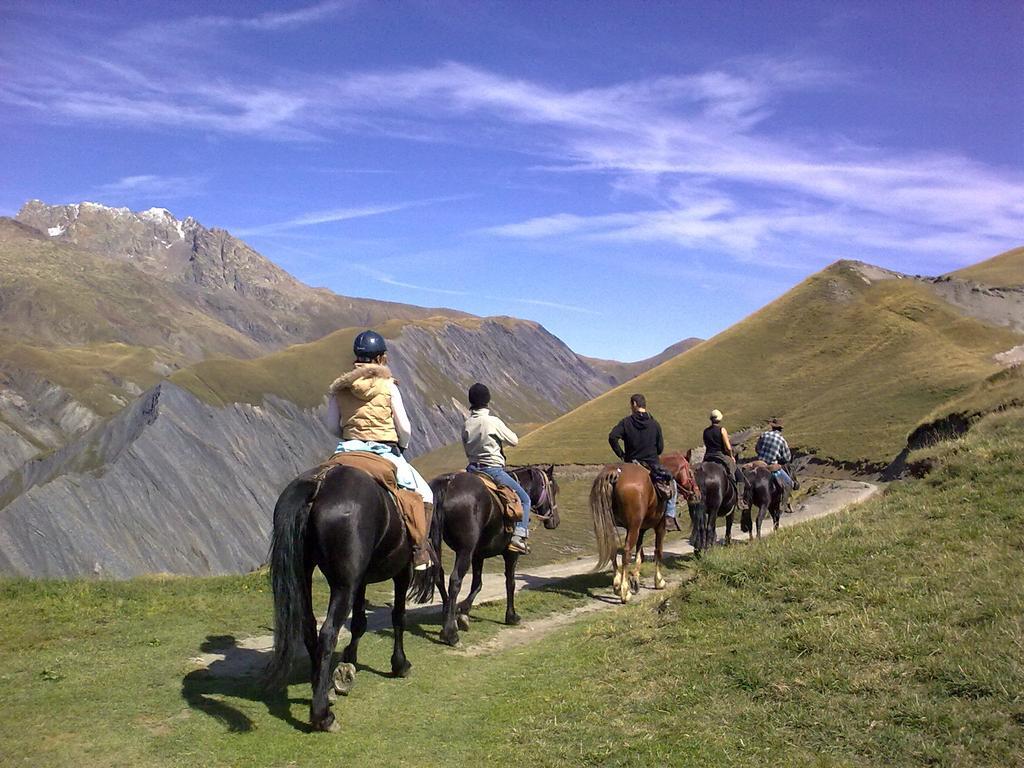 Camping La Cascade Villa Le Bourg-dʼOisans Kültér fotó