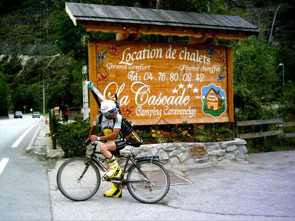 Camping La Cascade Villa Le Bourg-dʼOisans Kültér fotó