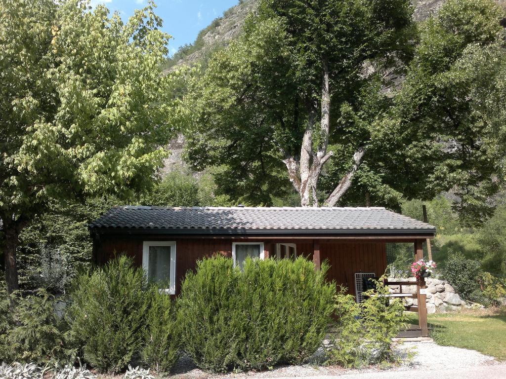 Camping La Cascade Villa Le Bourg-dʼOisans Kültér fotó