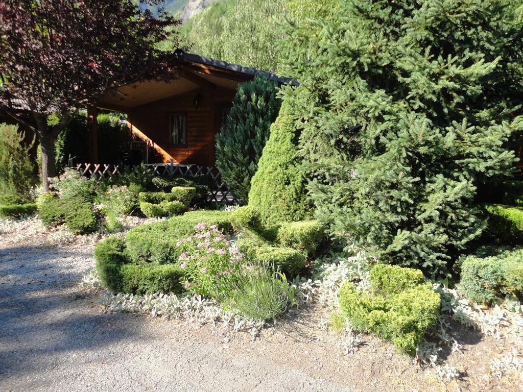 Camping La Cascade Villa Le Bourg-dʼOisans Kültér fotó